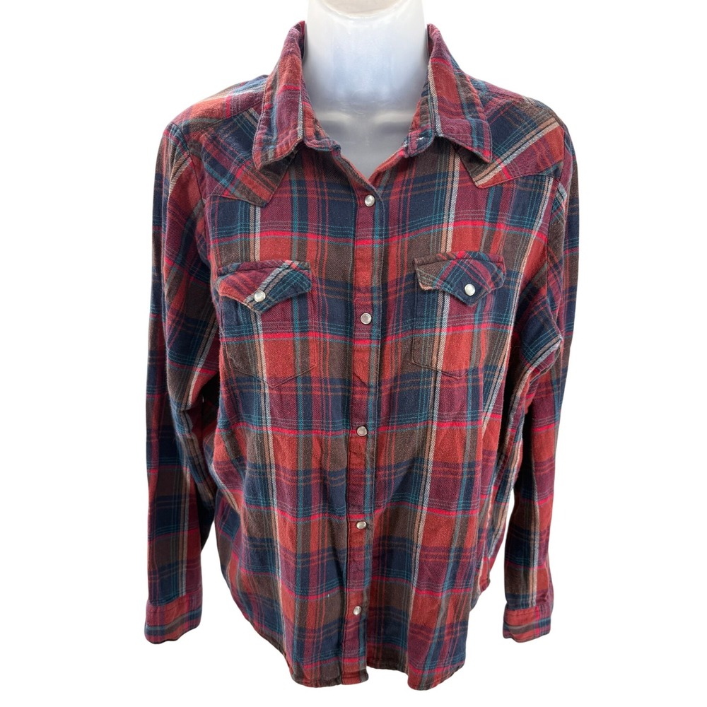 Wrangler Red and Blue Plaid Button-Down Shirt